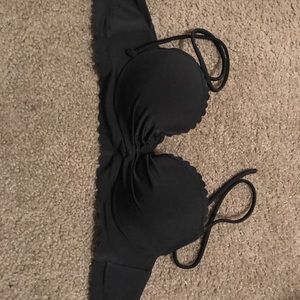Black push up bikini top